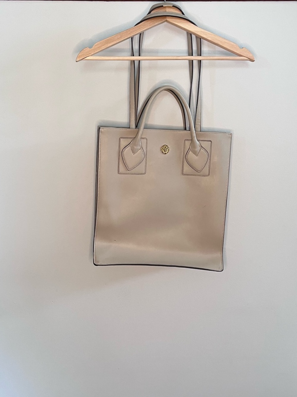 Anne Klein Beige Faux Leather Tote Bag Lion Logo Double Handle Shoulder Bag